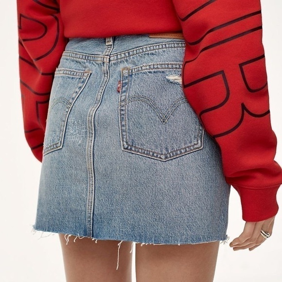 LEVI’S | Deconstructed Denim Mini Skirt Aritzia 30 - Picture 3 of 9